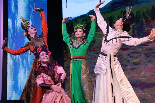 Багшын бүтээл